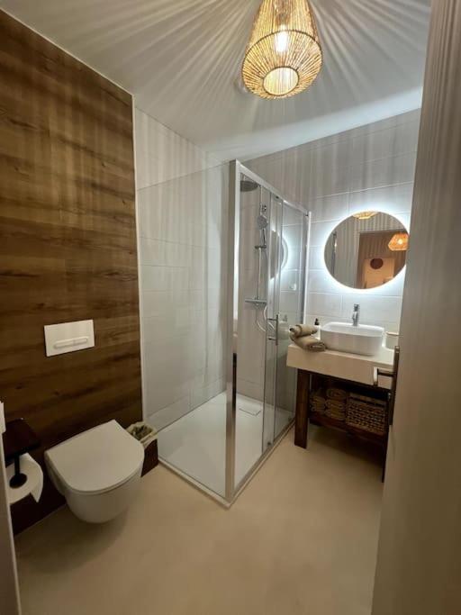 Jolie Maison Avec Courette บัวร์ ภายนอก รูปภาพ